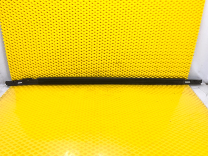 Молдинг двери задней правой Omoda C5 2023