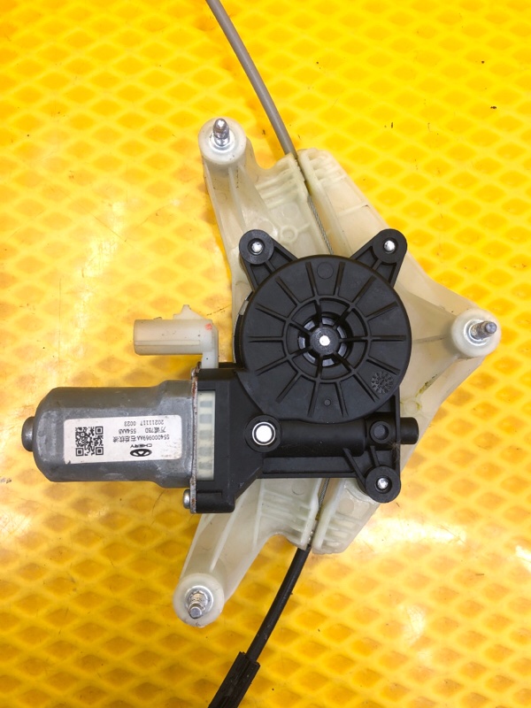 Стеклоподъемник задний правый Omoda C5 2023