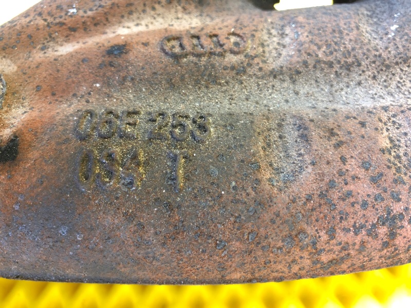 Коллектор выпускной Audi Q7 2014 4LB