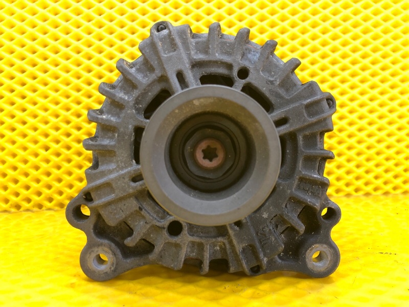 Генератор Audi Q7 2014 4LB