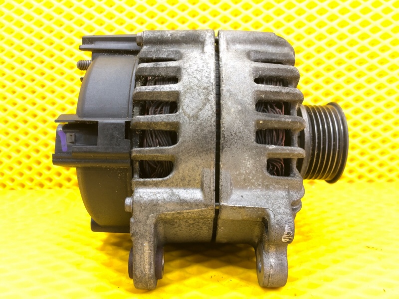 Генератор Audi Q7 2014 4LB