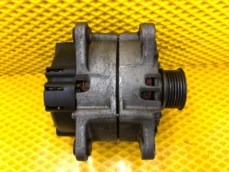 Генератор Audi Q7 2014 4LB