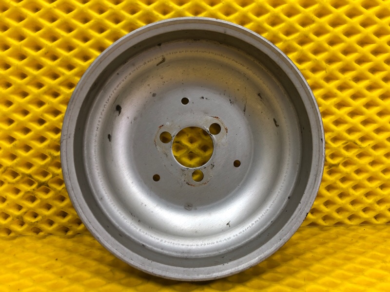 Шкив помпы Audi Q7 2014 4LB