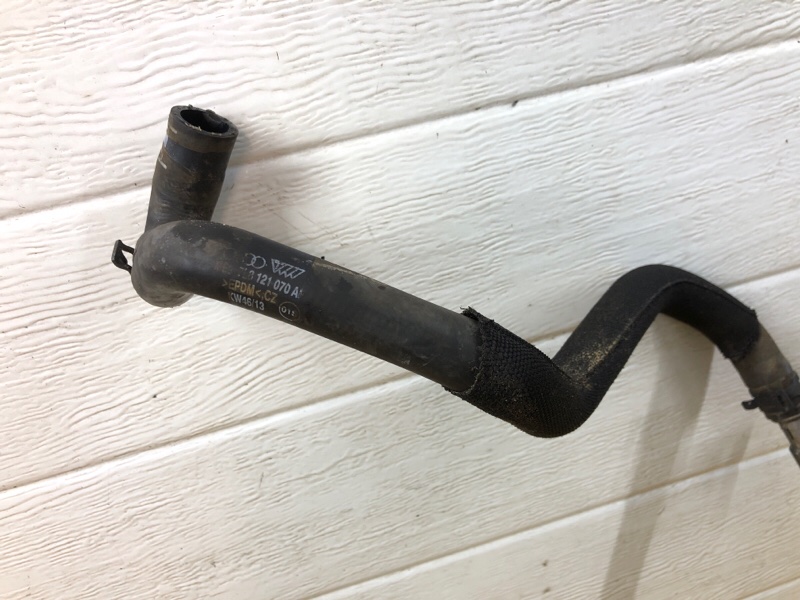 Патрубок системы охлаждения Audi Q7 2014 4LB