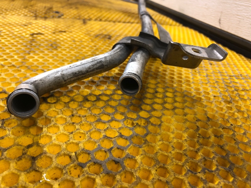 Патрубок системы охлаждения Audi Q7 2014 4LB