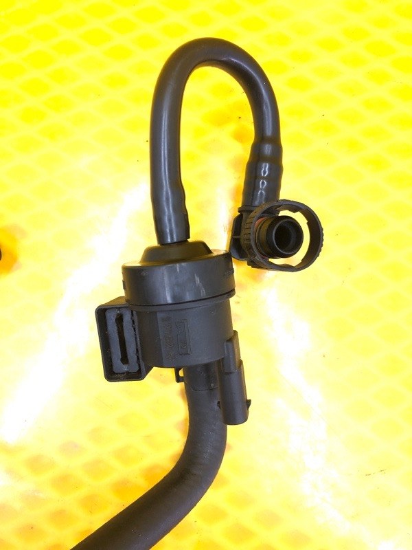 Клапан вентиляции топливного бака Audi Q7 2014 4LB