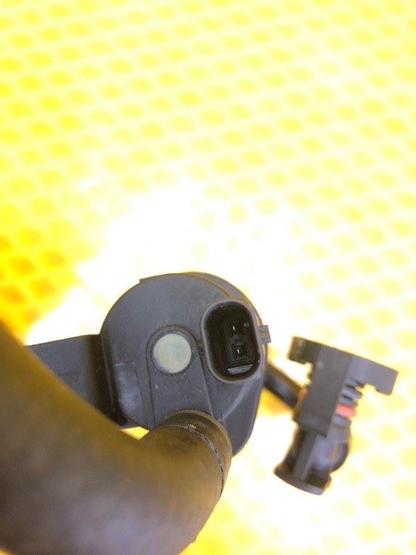 Клапан вентиляции топливного бака Audi Q7 2014 4LB