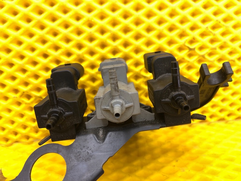 Клапан электромагнитный Audi Q7 2014 4LB