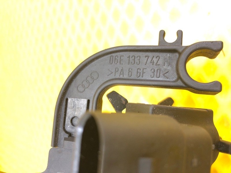 Клапан электромагнитный Audi Q7 2014 4LB