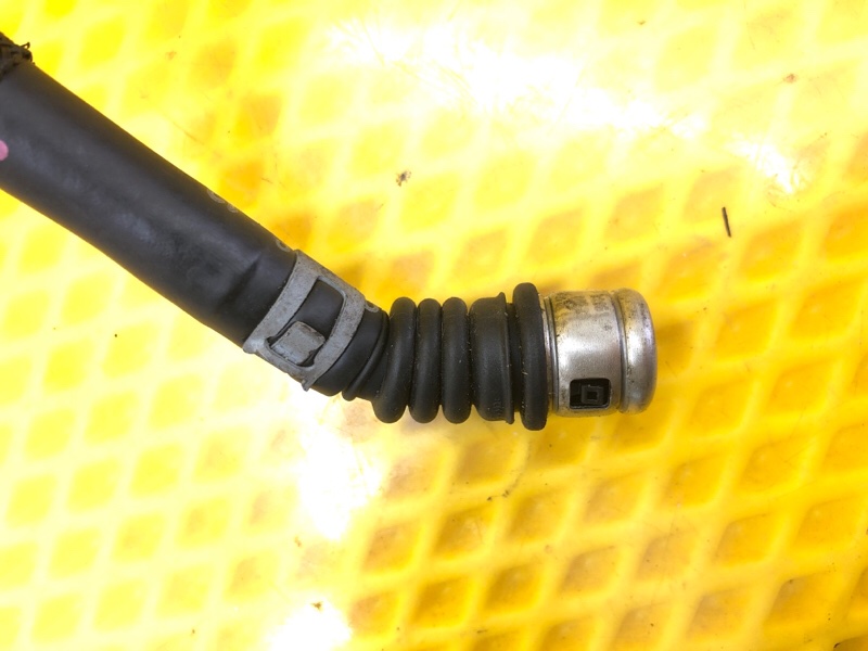 Трубка топливная Audi Q7 2014 4LB