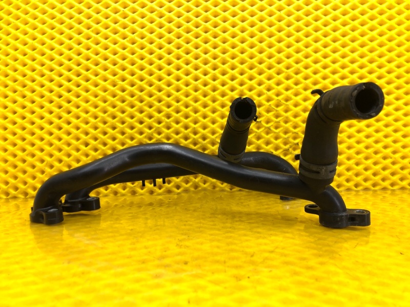 Трубка системы охлаждения Audi Q7 2014 4LB