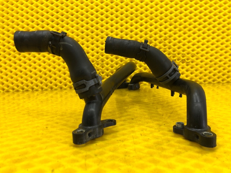 Трубка системы охлаждения Audi Q7 2014 4LB