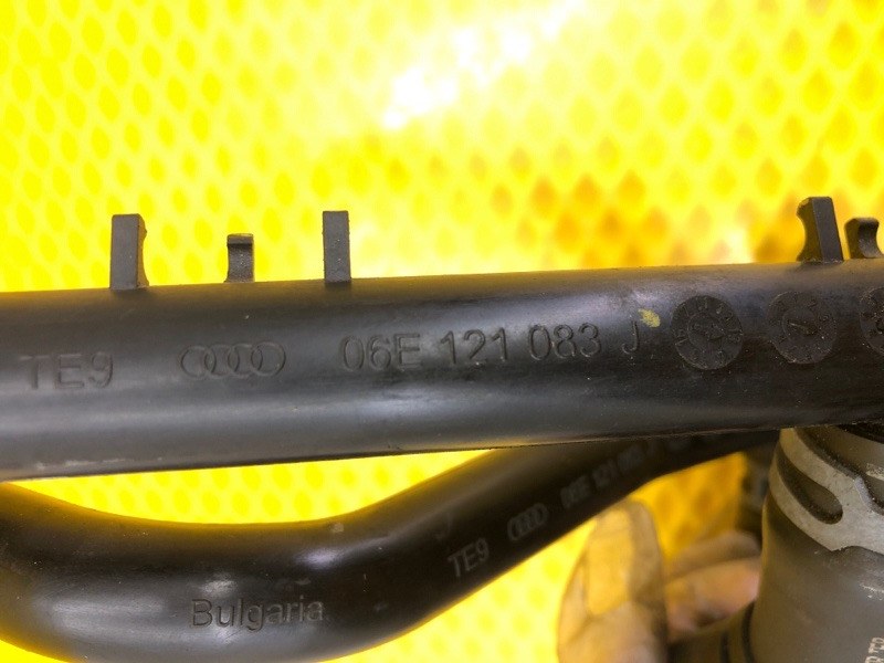 Трубка системы охлаждения Audi Q7 2014 4LB