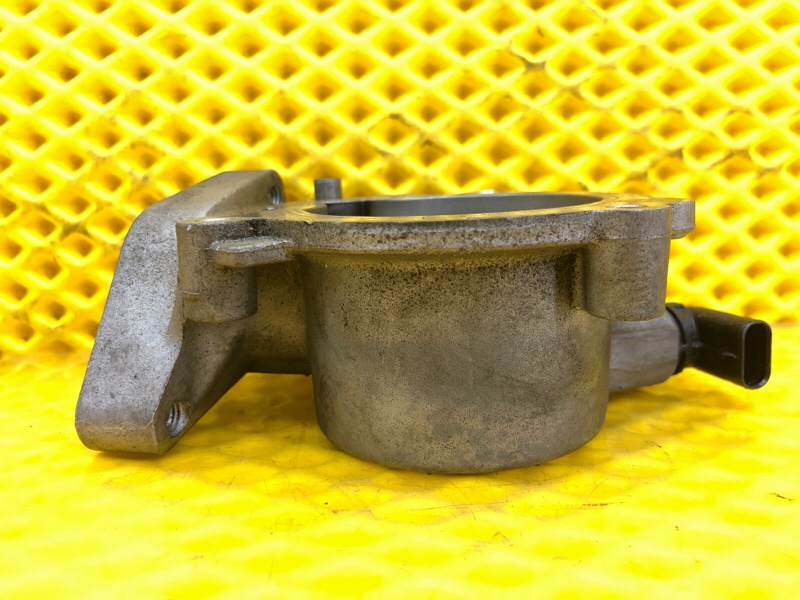 Корпус ТНВД Audi Q7 2014 4LB