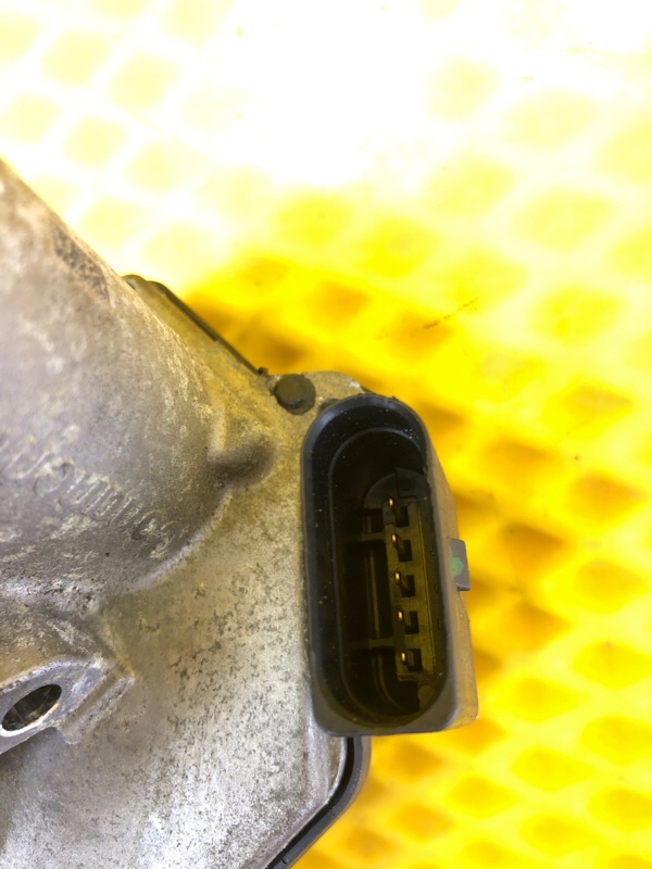 Дроссельная заслонка Audi Q7 2014 4LB