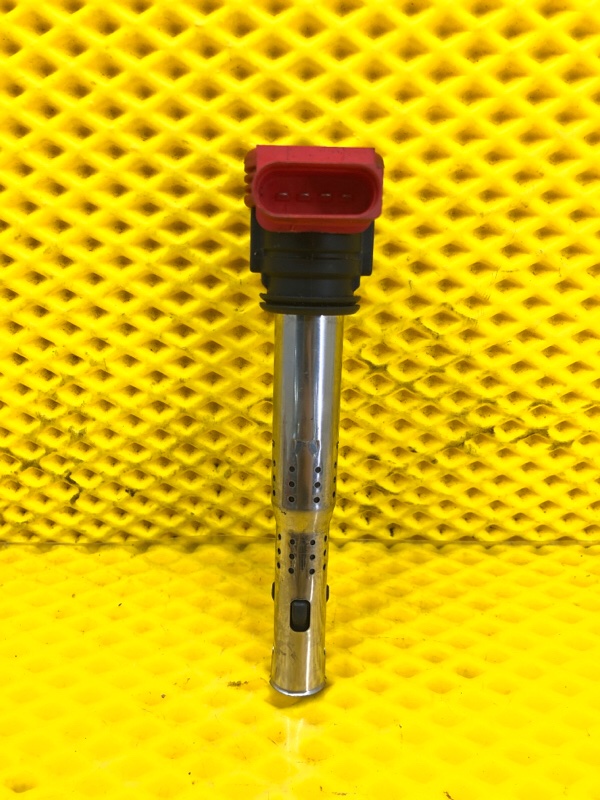 Катушка зажигания Audi Q7 2014 4LB