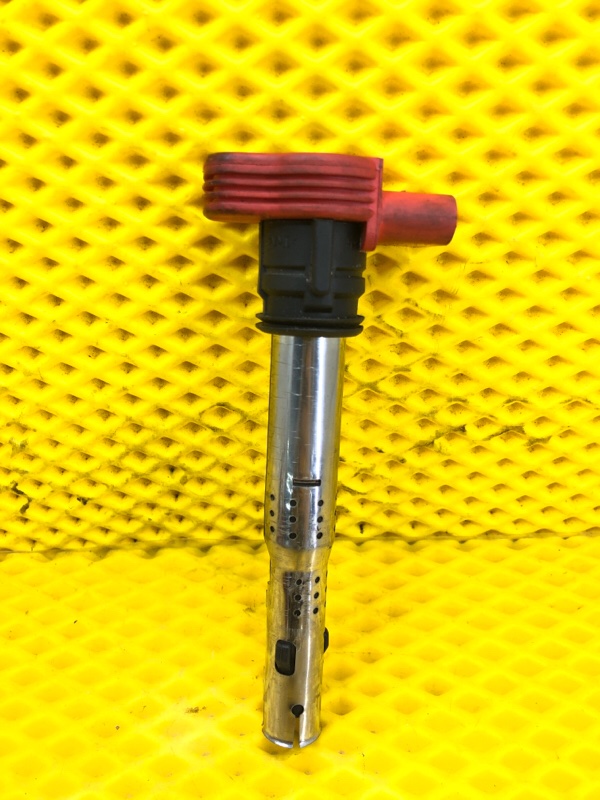 Катушка зажигания Audi Q7 2014 4LB