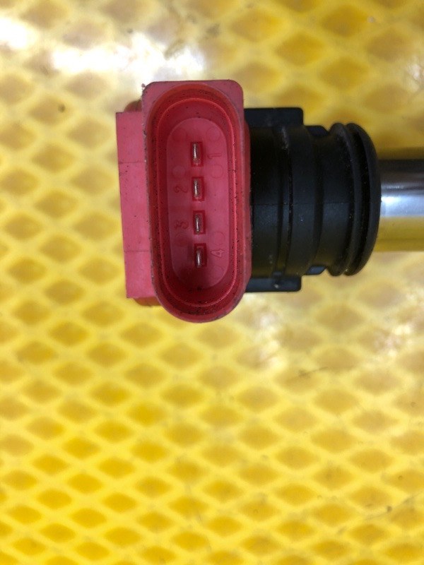 Катушка зажигания Audi Q7 2014 4LB