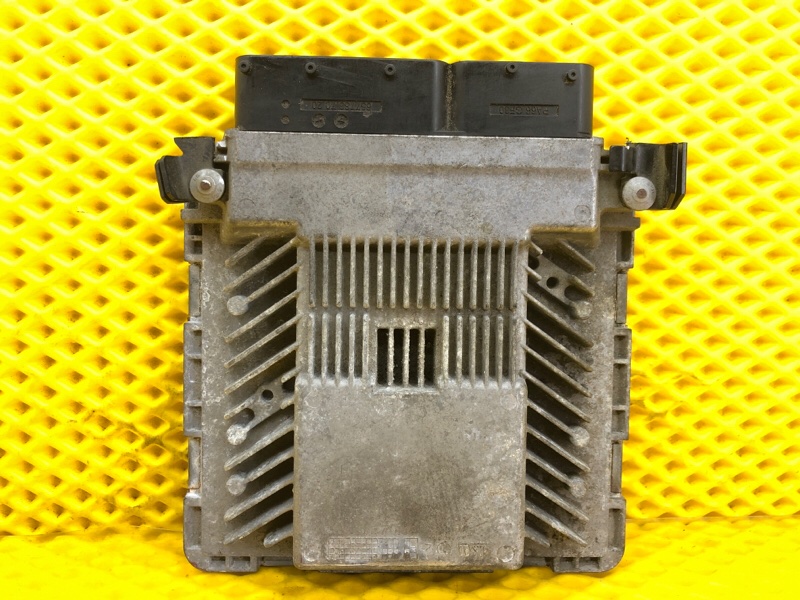 Блок управления двигателем (ЭБУ ДВС) Audi Q7 2014 4LB