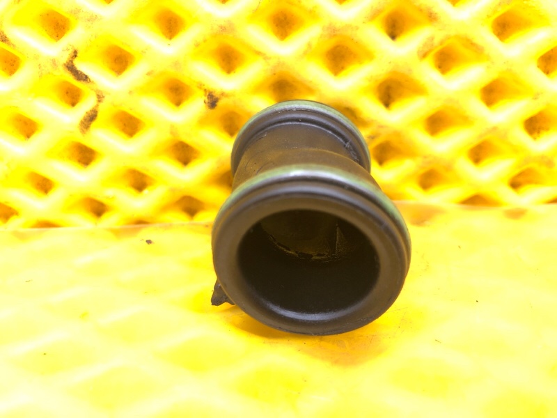 Трубка вентиляции Audi Q7 2014 4LB