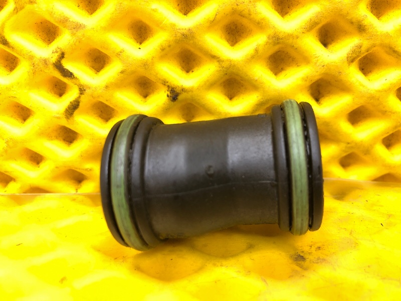 Трубка вентиляции Audi Q7 2014 4LB