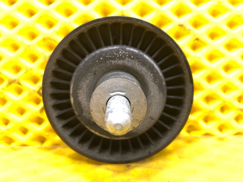 Ролик обводной Audi Q7 2014 4LB