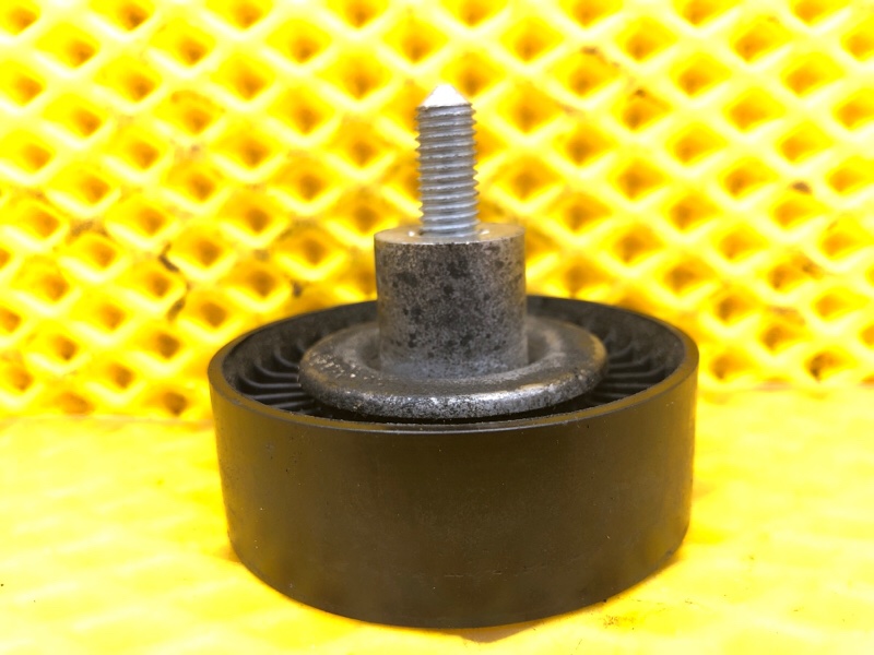 Ролик обводной Audi Q7 2014 4LB