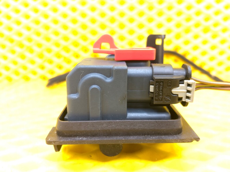 Замок лючка бензобака Mercedes-Benz S-Class 2014 W222