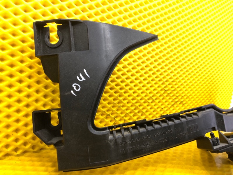 Планка под фару Subaru Levorg