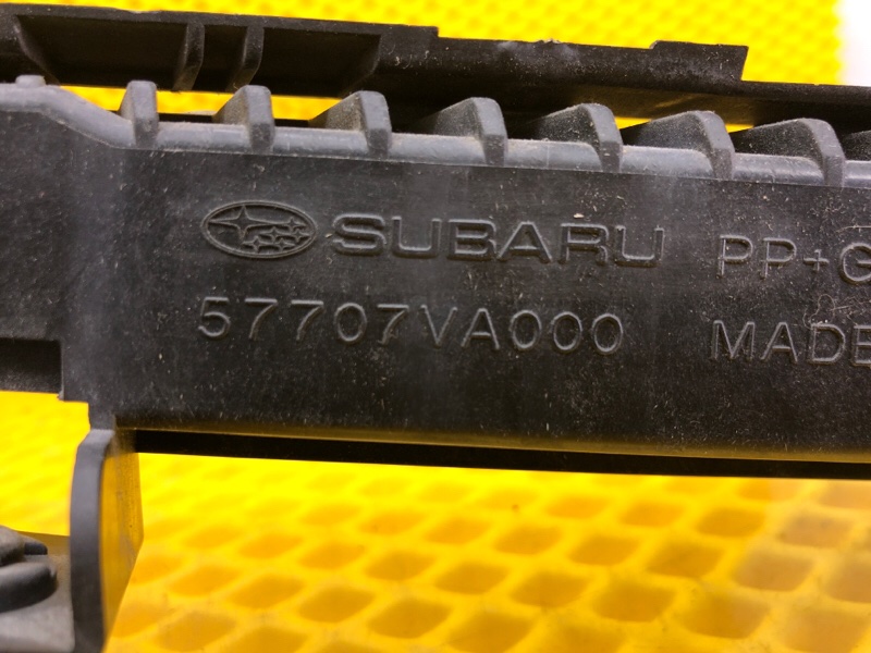 Планка под фару Subaru Levorg