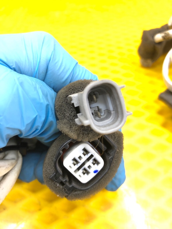 Блок ксенона Subaru Levorg