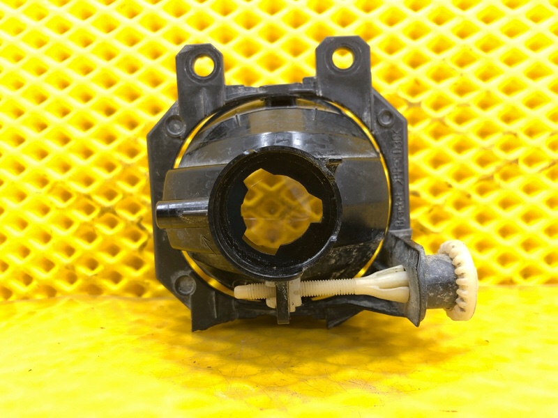 Фара противотуманная Subaru Levorg