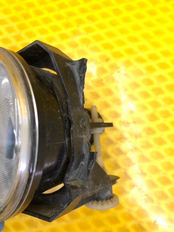 Фара противотуманная Subaru Levorg