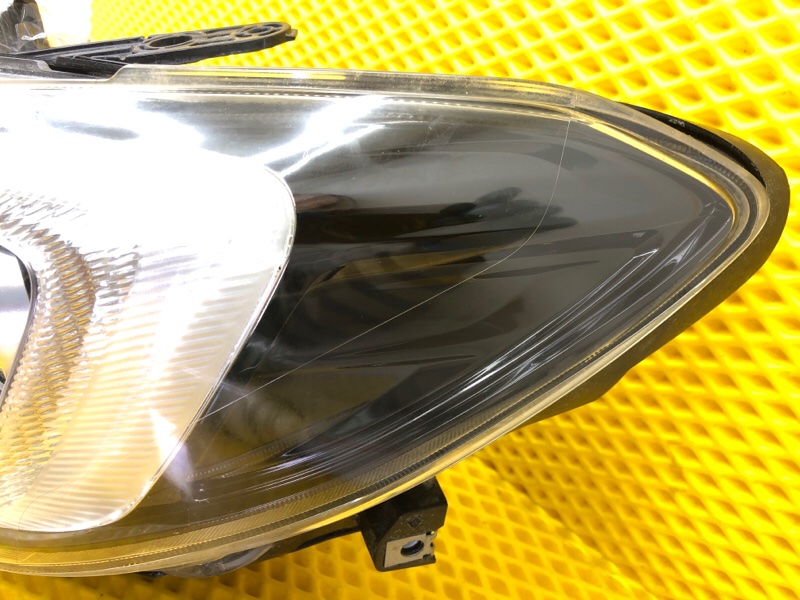 Фара Subaru Levorg