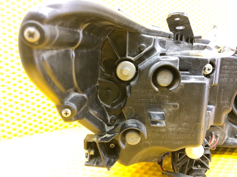 Фара Subaru Levorg