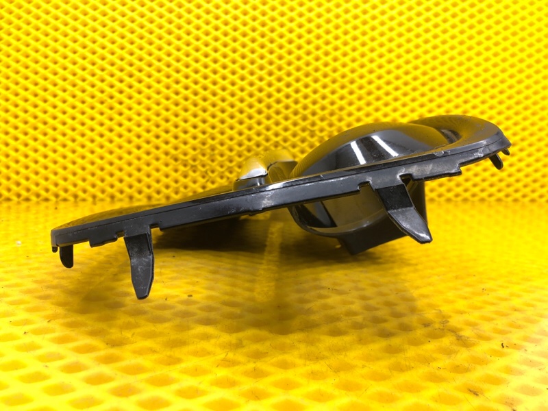 Накладка противотуманной фары Subaru Levorg