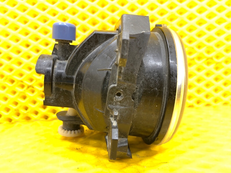 Фара противотуманная Subaru Levorg