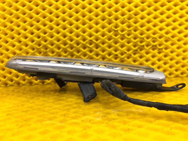 Дневной ходовой огонь ДХО Subaru Levorg