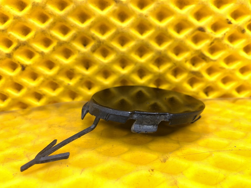 Заглушка буксировочного крюка Subaru Levorg