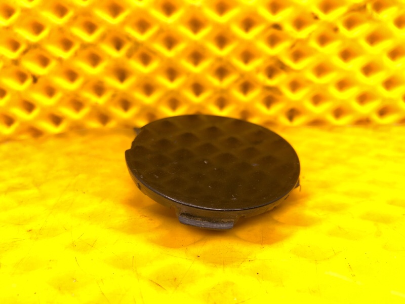 Заглушка буксировочного крюка Subaru Levorg