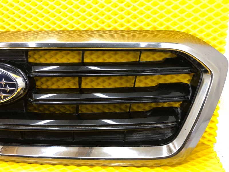 Решетка радиатора Subaru Levorg