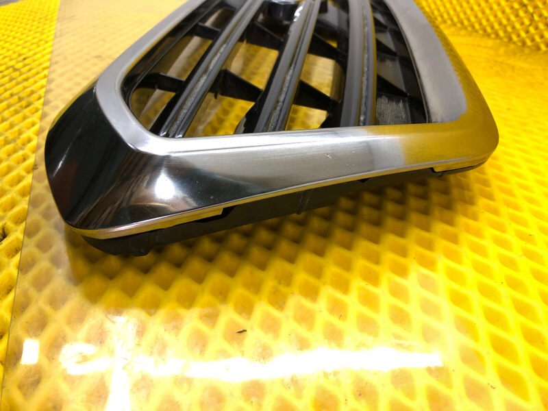 Решетка радиатора Subaru Levorg