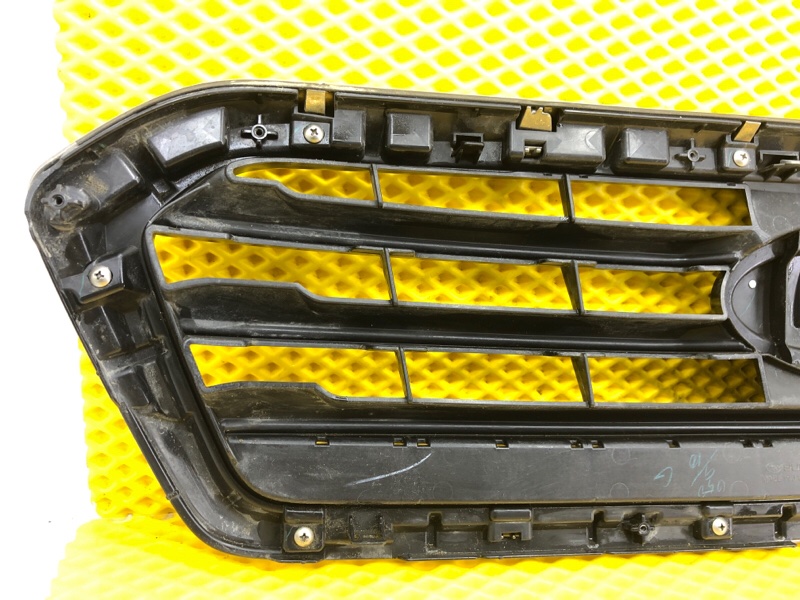 Решетка радиатора Subaru Levorg