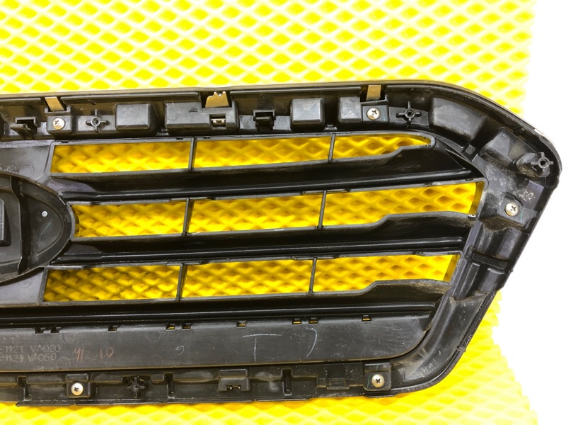 Решетка радиатора Subaru Levorg