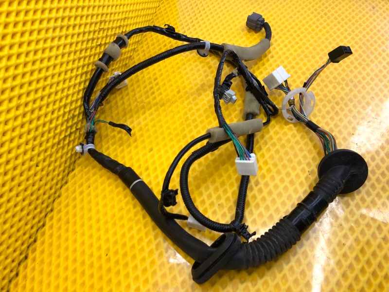 Проводка двери Subaru Levorg