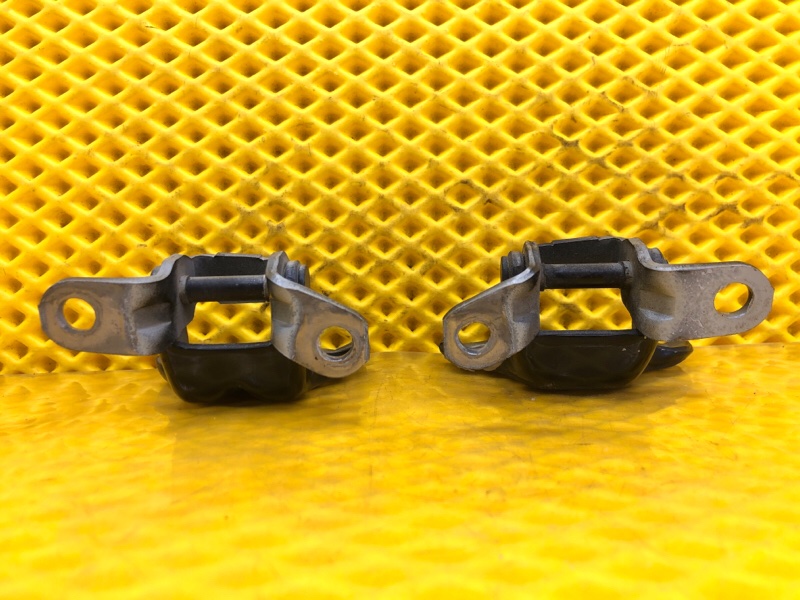 Петля двери Subaru Levorg