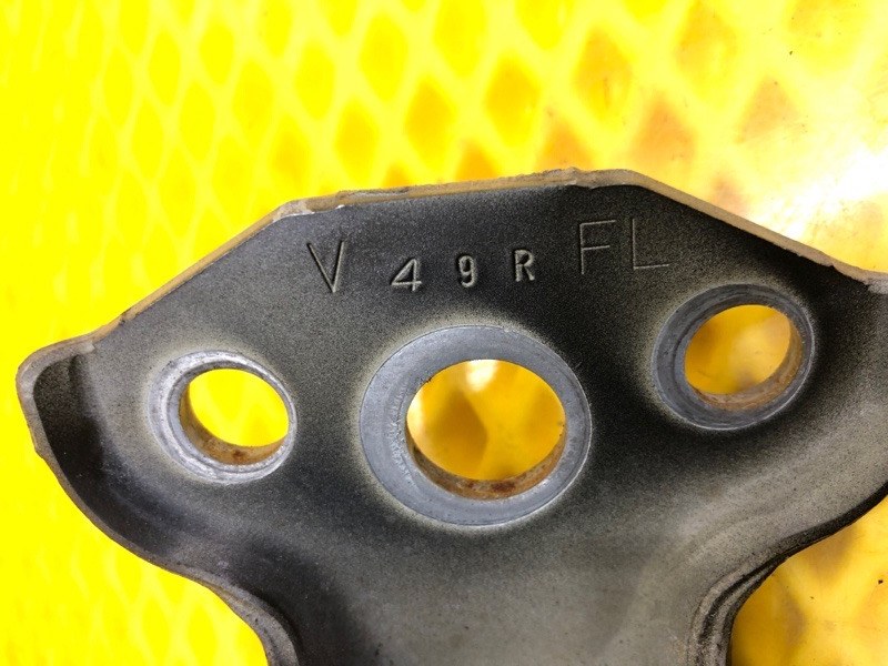 Петля двери Subaru Levorg