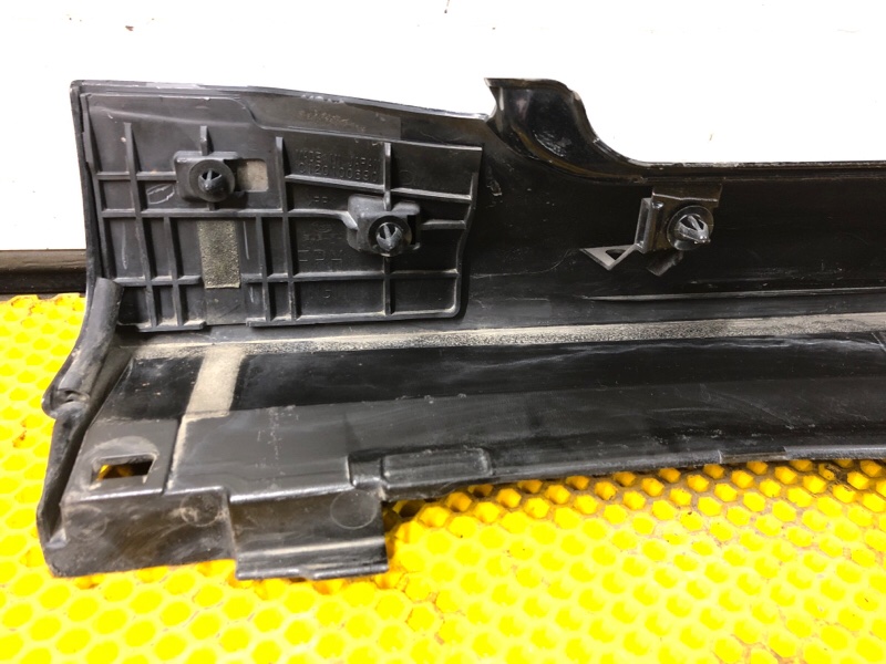 Порог левый Subaru Levorg