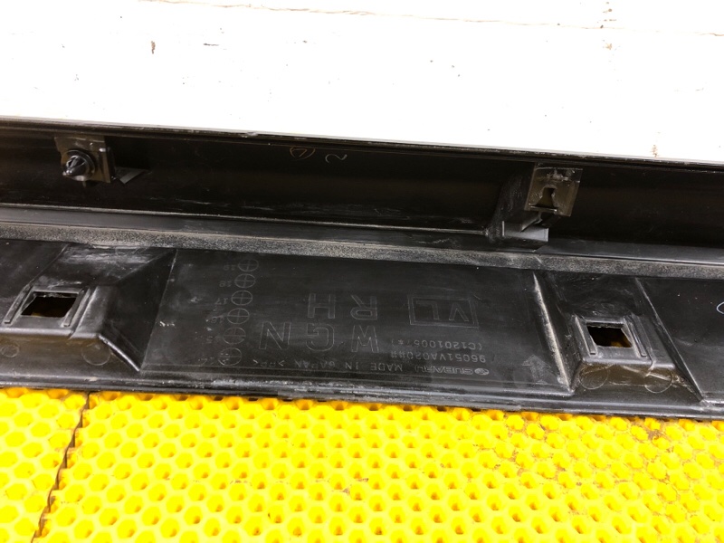 Порог левый Subaru Levorg