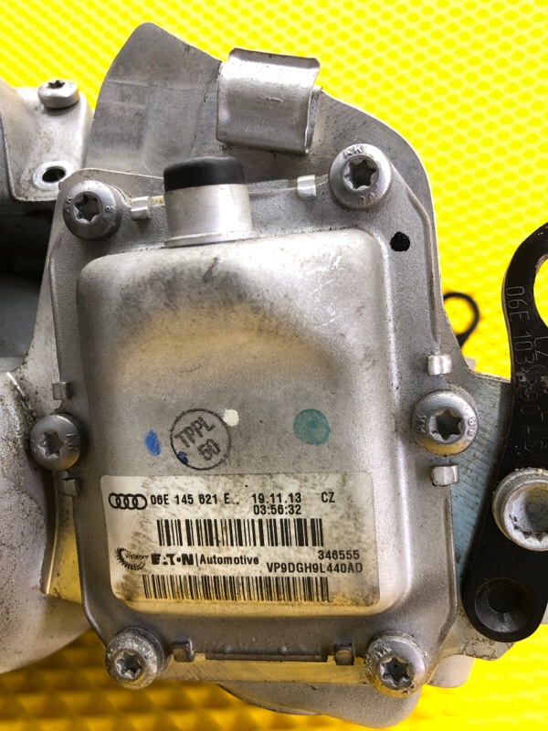 Турбокомпрессор Audi Q7 2014 4LB